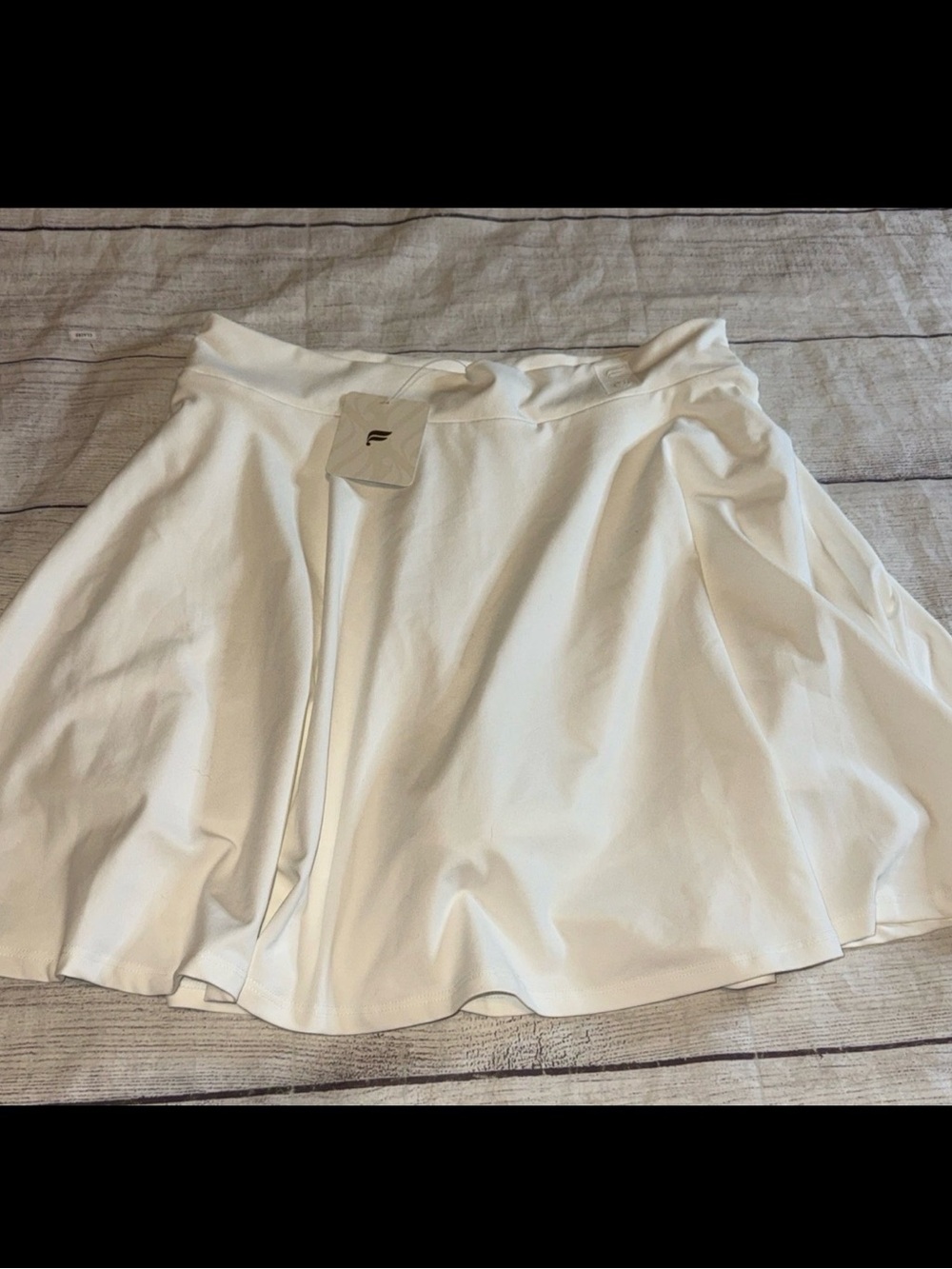 NWT Fabletics White Flounce Skort Large L